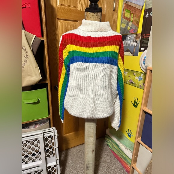 🌈Fantastic Fawn Rainbow Sweater - Picture 2 of 12